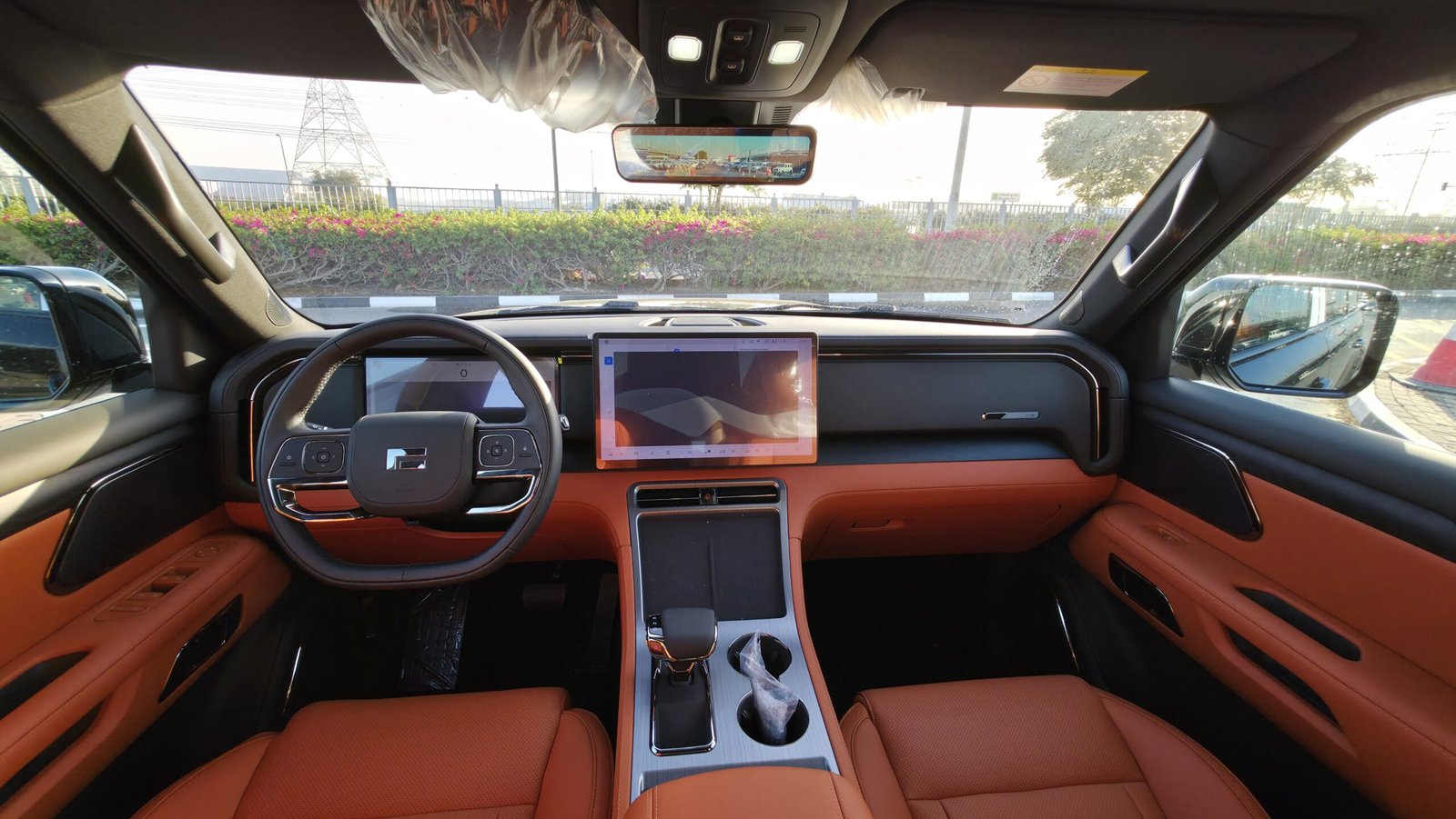 ROX 01 - Black - Orange Interior - 7 Seats - 2026 - Image 11