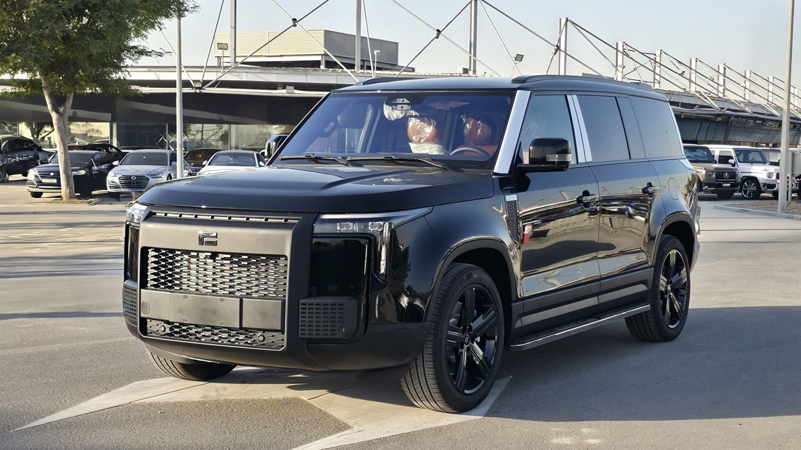 ROX 01 - Black - Orange Interior - 7 Seats - 2026