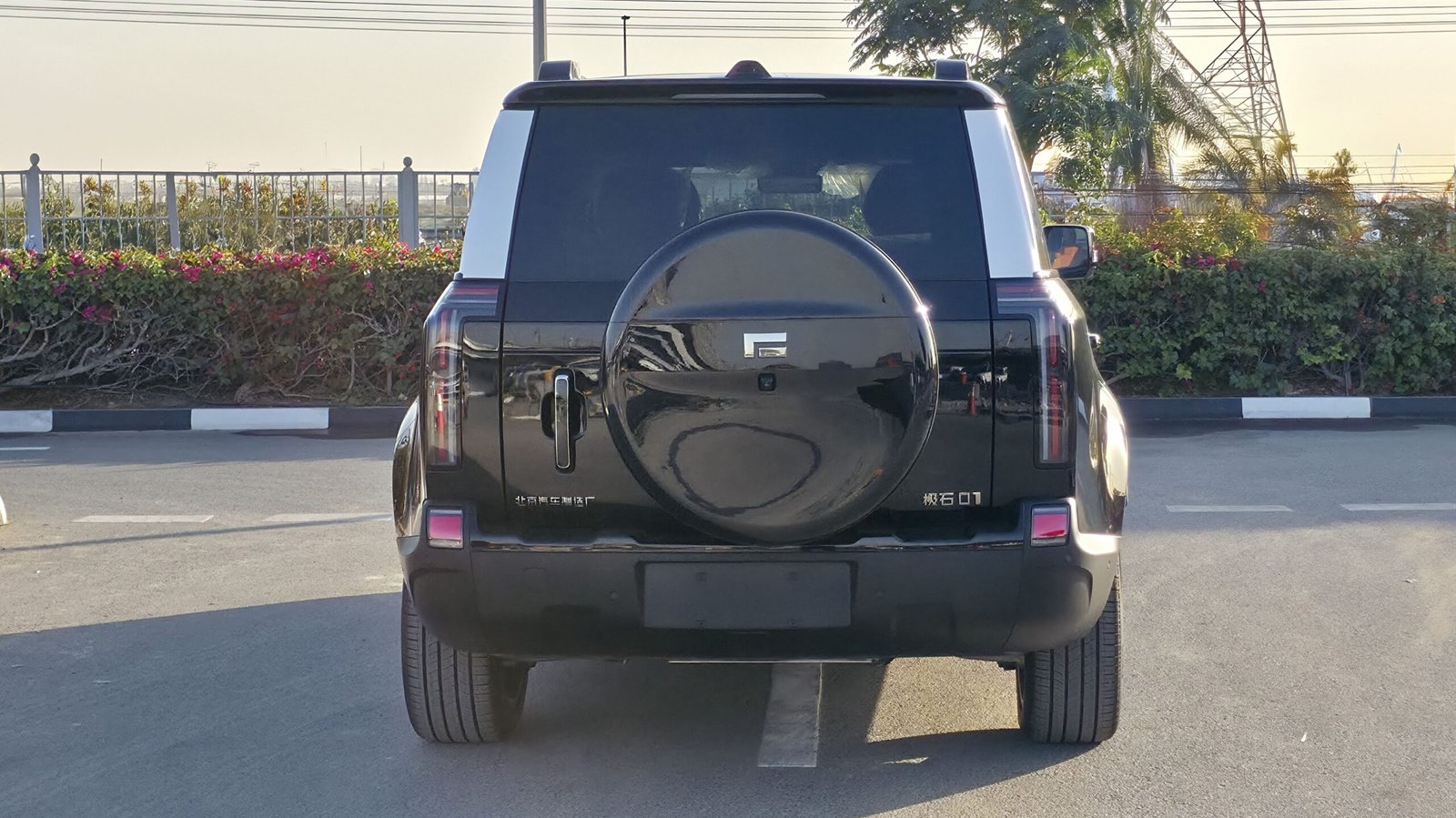 ROX 01 - Black - Orange Interior - 7 Seats - 2026 - Image 6